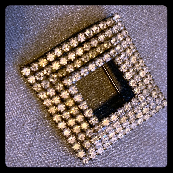 2/$40 Vintage Mid-Century Brooch - Picture 1 of 3